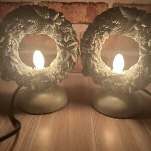 Vintage Hand Painted  PAIR Light Up Ceramic Mold Christmas Wreath Winter Holiday